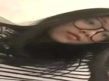 Scandal Juara Master Chef 2 Kacamata Baju Hitam poster